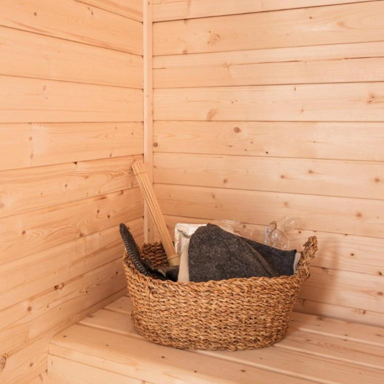 Luxury chalet with panoramic views, sauna, hot tub & cinema - Chalet - 12