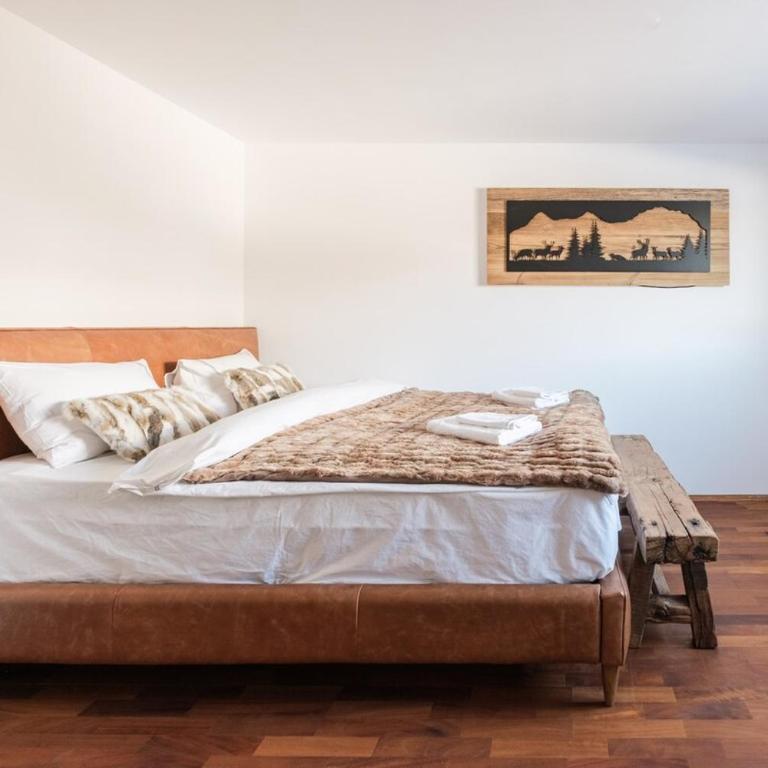 Luxury chalet with panoramic views, sauna, hot tub & cinema - Chalet - 14