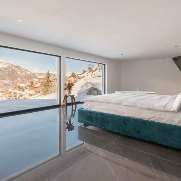 Luxury chalet with panoramic views, sauna, hot tub & cinema - Chalet - 21