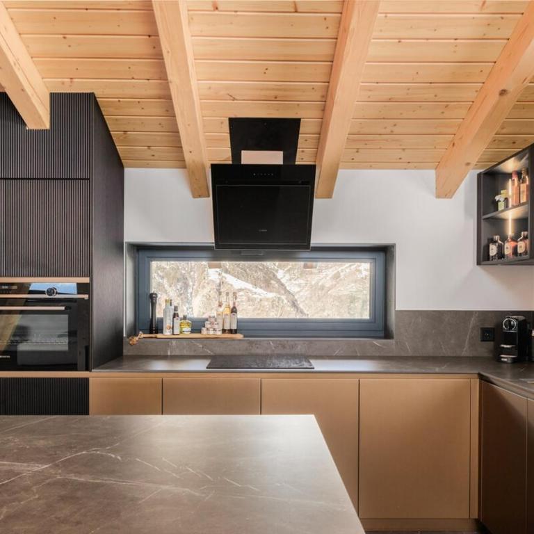 Luxury chalet with panoramic views, sauna, hot tub & cinema - Chalet - 22
