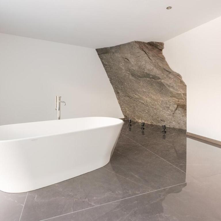 Luxury chalet with panoramic views, sauna, hot tub & cinema - Chalet - 35