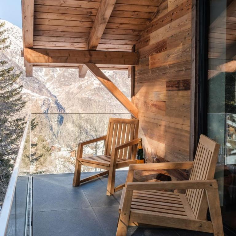 Luxury chalet with panoramic views, sauna, hot tub & cinema - Chalet - 36