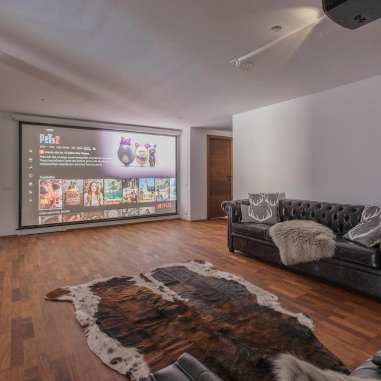 Luxury chalet with panoramic views, sauna, hot tub & cinema - Chalet - 38