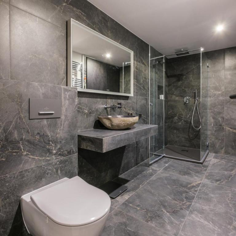 Luxury chalet with panoramic views, sauna, hot tub & cinema - Chalet - 40