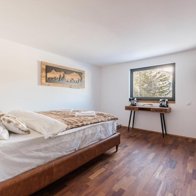 Luxury chalet with panoramic views, sauna, hot tub & cinema - Chalet - 50