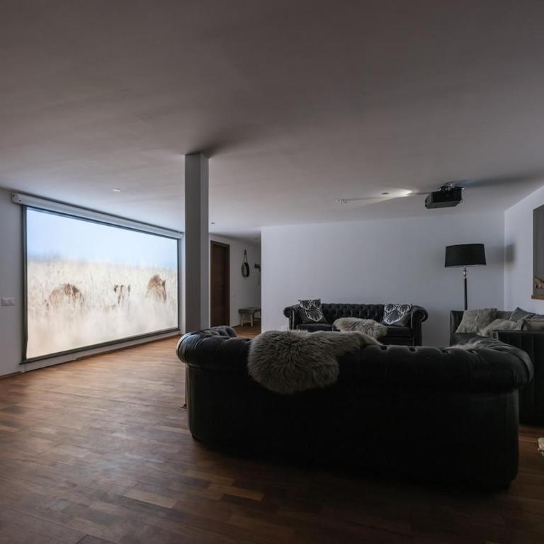 Luxury chalet with panoramic views, sauna, hot tub & cinema - Chalet - 56