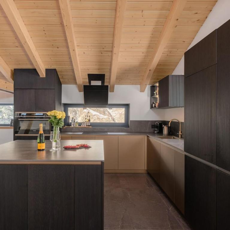 Luxury chalet with panoramic views, sauna, hot tub & cinema - Chalet - 65