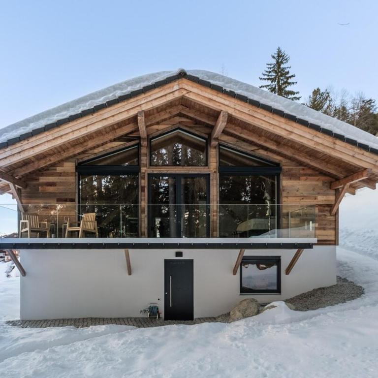 Luxury chalet with panoramic views, sauna, hot tub & cinema - Chalet - 68