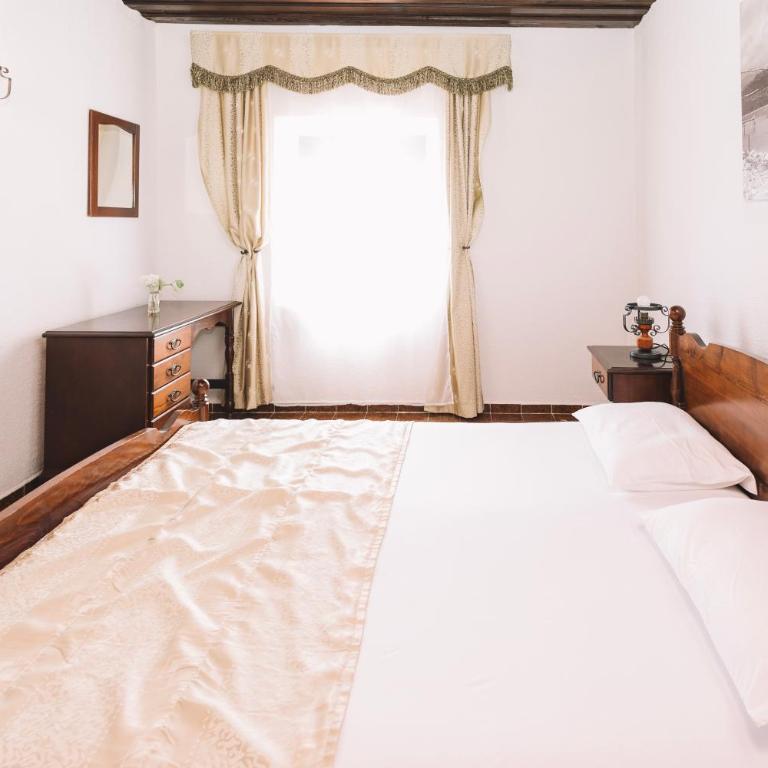 Kulla e Balshajve - Apartman sa 2 Spavaće Sobe, Terasom i Pogledom na More - 6