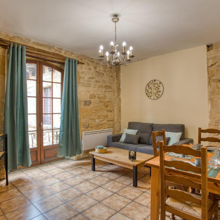 3 pièces, plein centre, monument historique, "Armure" - Apartamento de 2 dormitorios - 4