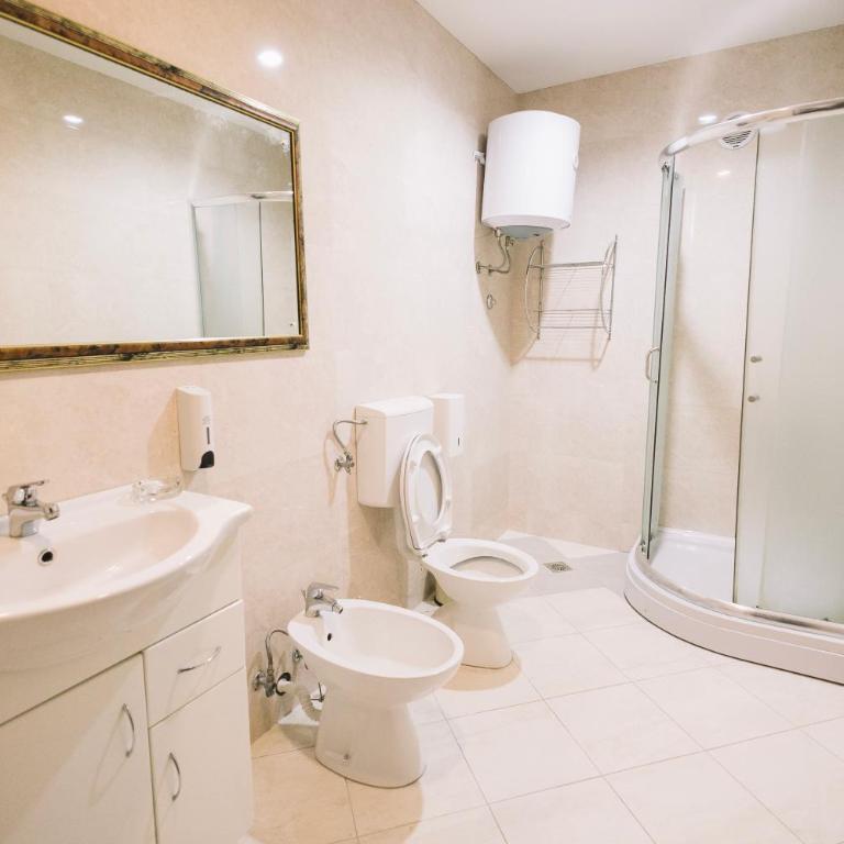 Kulla e Balshajve - Apartman sa Pogledom na More - 7