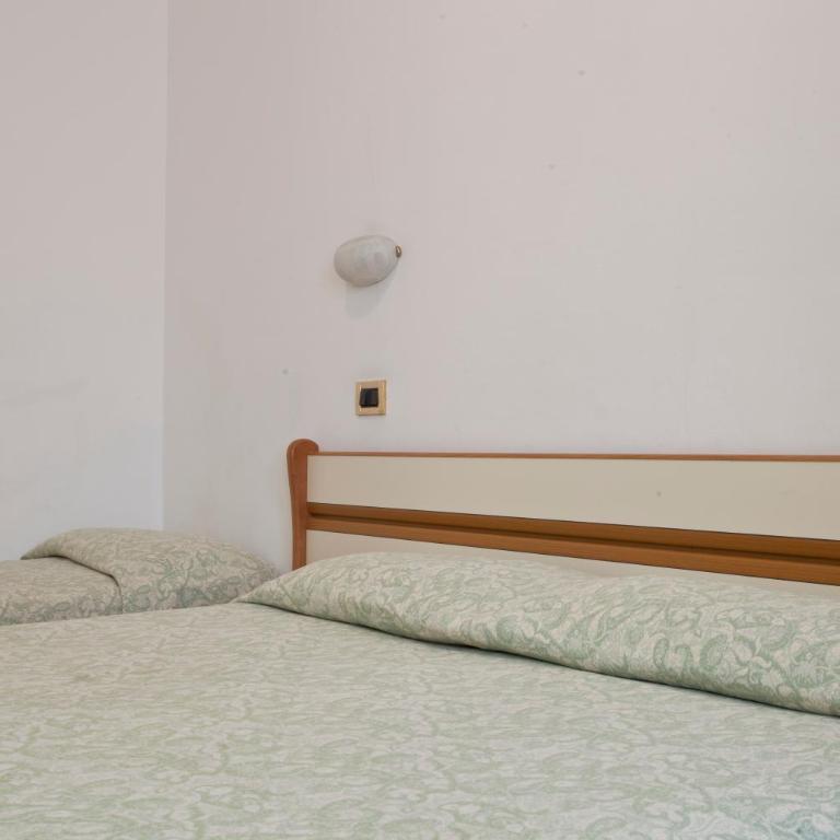 Hotel I 4 Assi - Camera Tripla - 10
