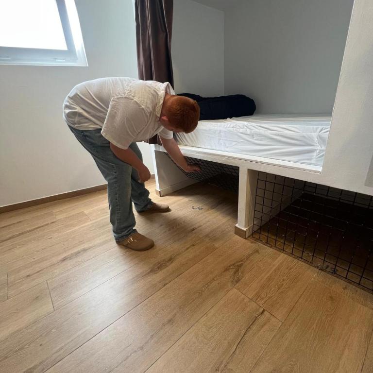 Beach & Arts Hostel Valencia - Bed in 8-Bed Dormitory Room - 6