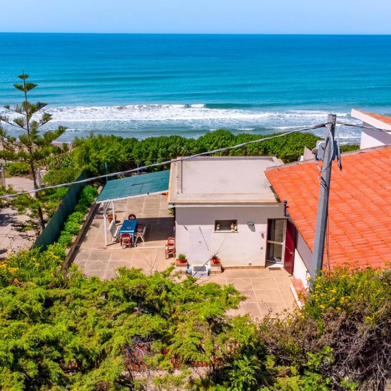 Montalbano House by Biddizzi Rari - Accesso diretto alla spiaggia, casa al mare - One-Bedroom House - 1