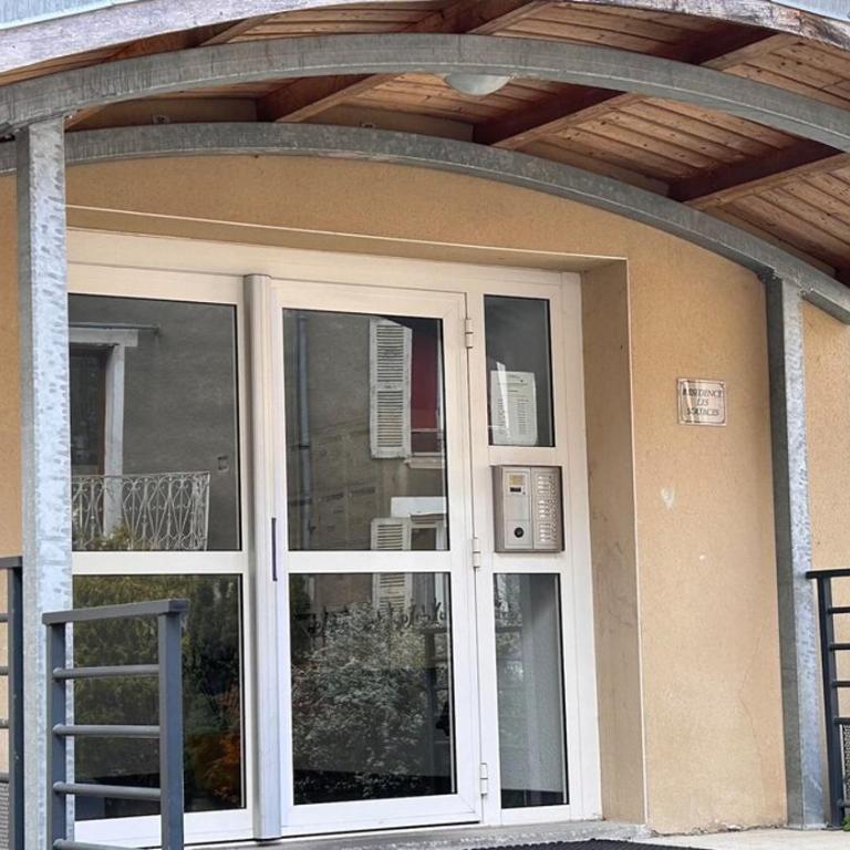 Jolie T3 Dans le parc des Thermes - Appartement 2 Chambres - 18