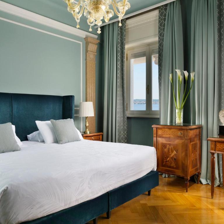 Villa Cortine Palace Relais Chateaux - Superior with Lake View - 2