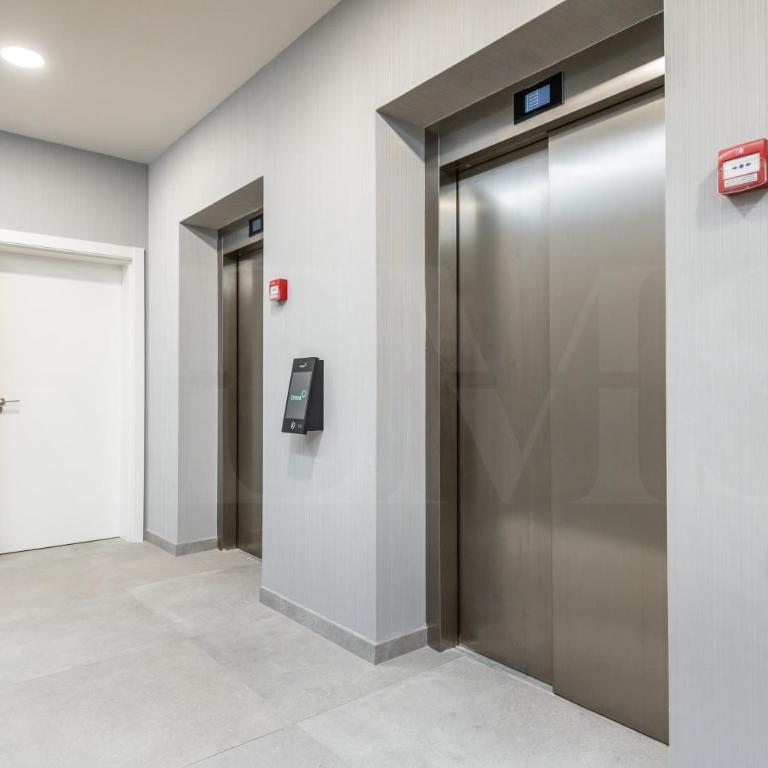 Panoramic views and pool, gym, parking REMS - Apartamento de 1 dormitorio - 11
