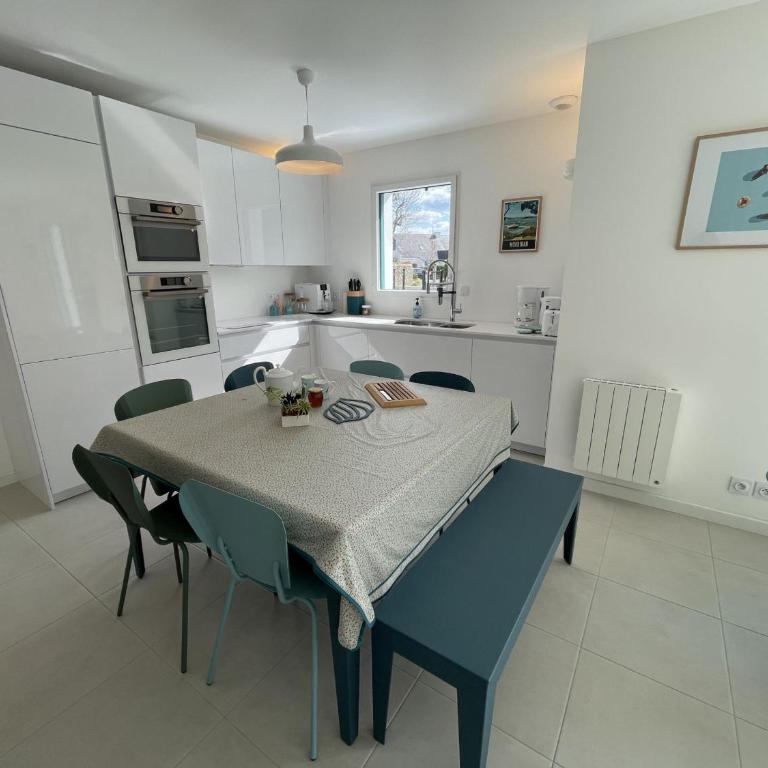 Maison moderne pour 8 pers., proche plage, Arzon, au calme, avec WiFi - FR-1-775-28 - Maison de Vacances - 4