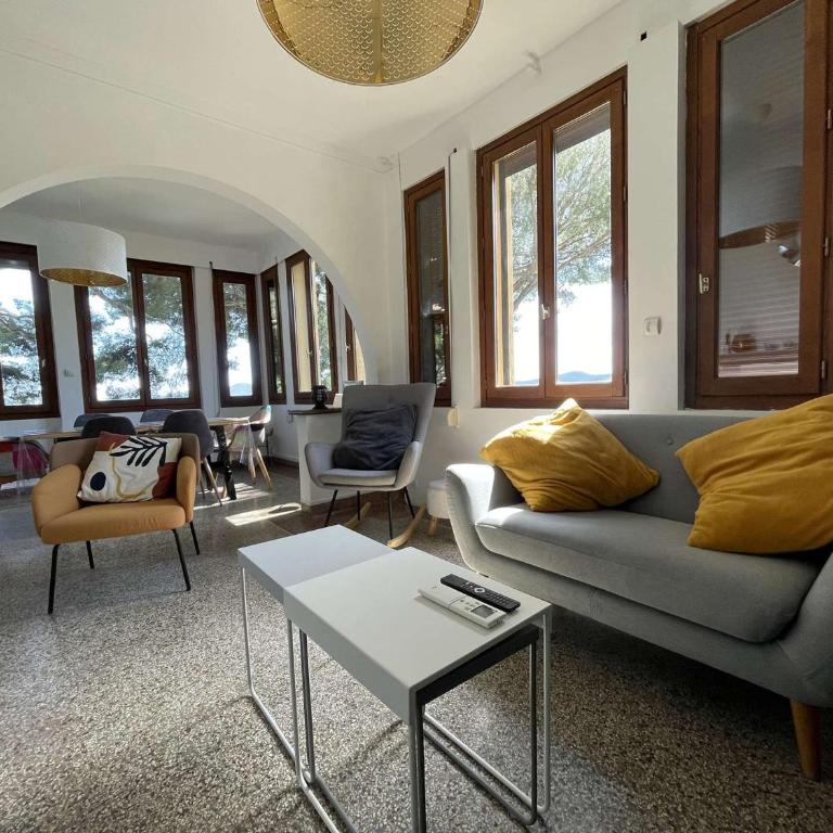 Maison T4 avec Piscine Privée – Bormes-les-Mimosas - FR-1-308-209 - Vacation Home - 4