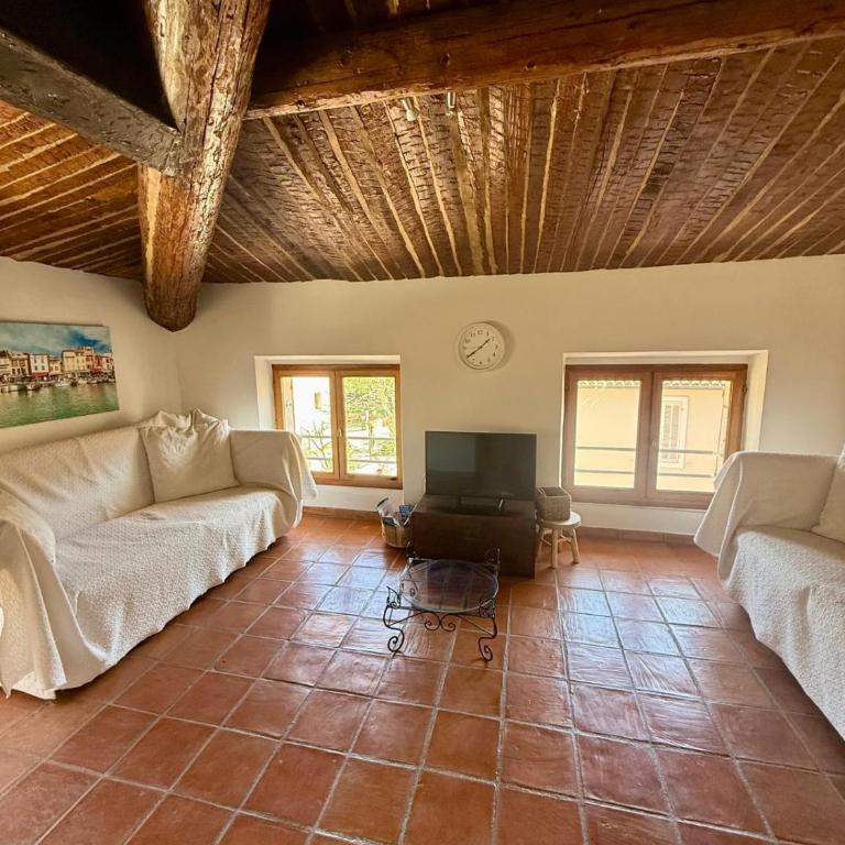 Cœur de Cassis - 200 m du port et plage - Parking privé - Appartement 2 Chambres - 3