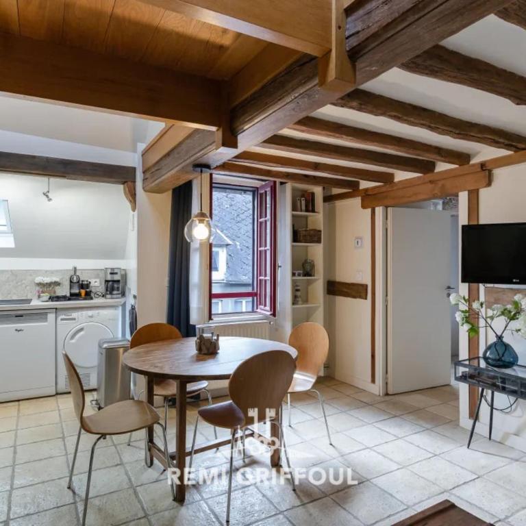 L’Escalier d’H 3 Duplex Central Honfleur Charm & Family - Appartement - 4
