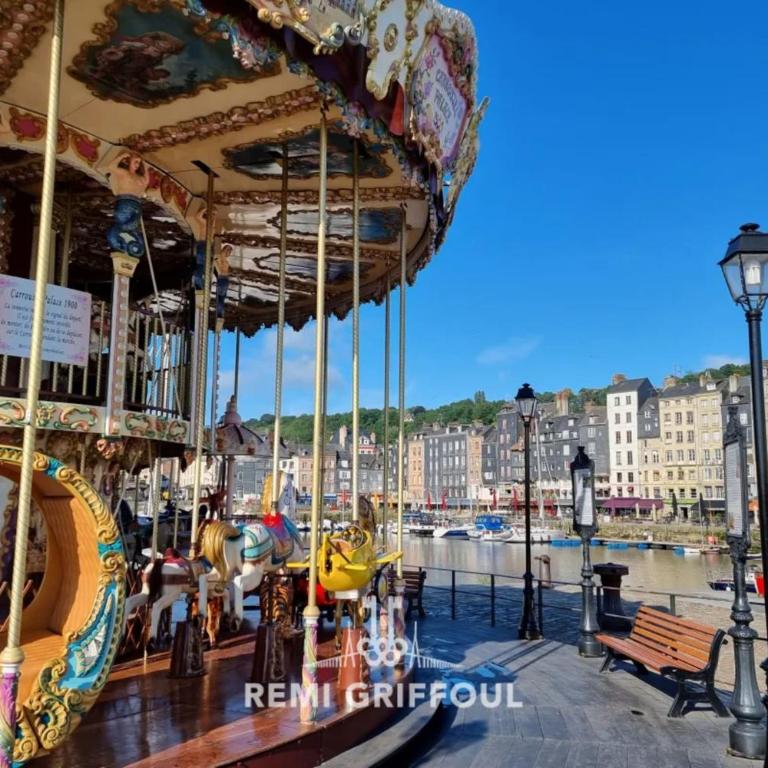 L’Escalier d’H 3 Duplex Central Honfleur Charm & Family - Appartement - 13