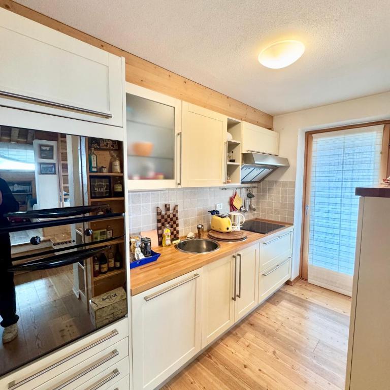 Esperienza Unica al Passo Giau - Appartamento con Vista Panoramica - Appartamento con 2 Camere da Letto e Balcone - 10