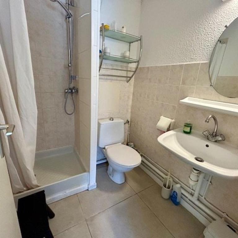 Appartement T2 à Royan, 4 pers., proche plage et commerces, parking, balcon, confortable et équipé - FR-1-494-60 - Apartment (4 Adults) - 5