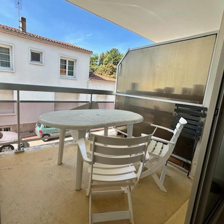 Appartement T2 à Royan, 4 pers., proche plage et commerces, parking, balcon, confortable et équipé - FR-1-494-60 - Apartment (4 Adults) - 7