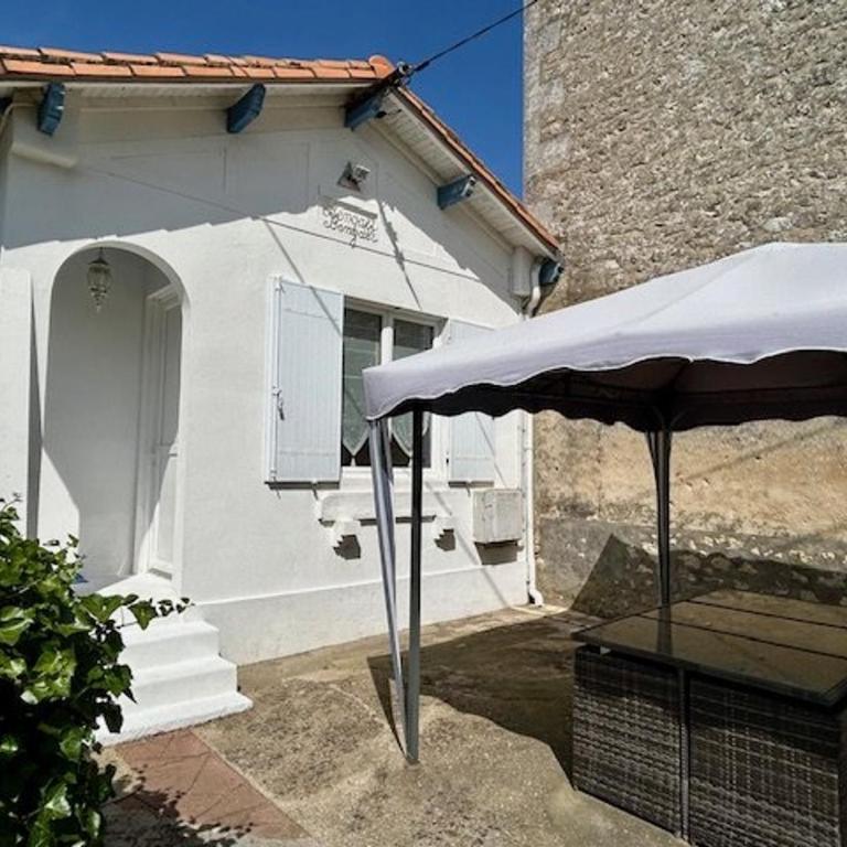 Charmante villa à Royan/Pontaillac proche plage et commerces avec parking privé - FR-1-494-147 - Maison de Vacances - 3