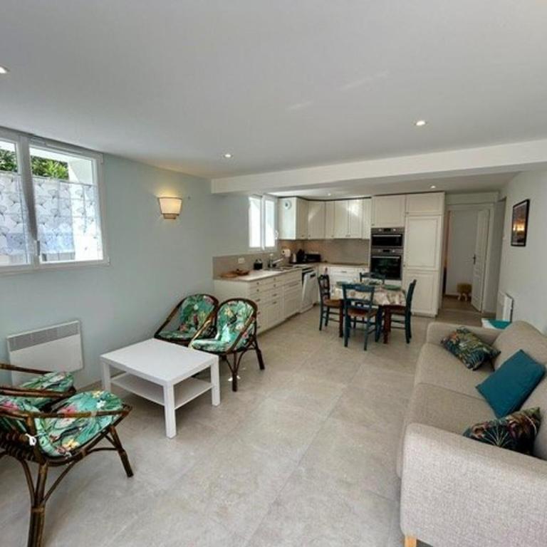 Appartement avec terrasse, 2 chambres, proche plage - 4 pers - FR-1-494-198 - Apartment - 7