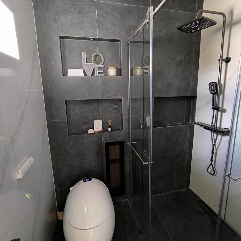 Robles Penthouse - Two-Room Apartment - 9