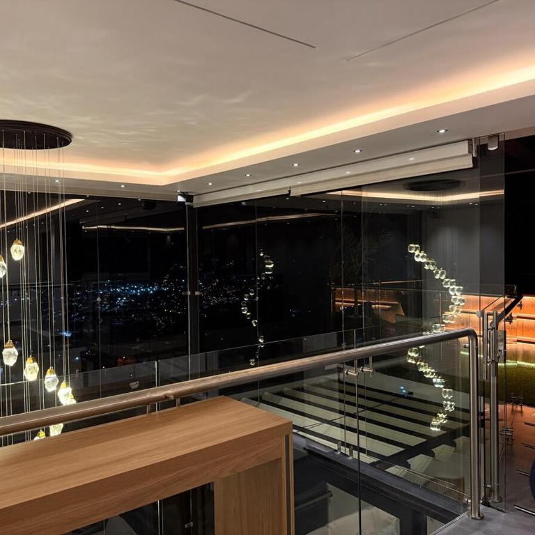 Robles Penthouse - Two-Room Apartment - 29
