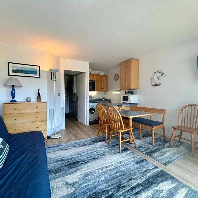 Carnac : Appartement 3 Pièces, 4 Pers., Balcon Sud, Parking - FR-1-377-78 - Appartement - 8