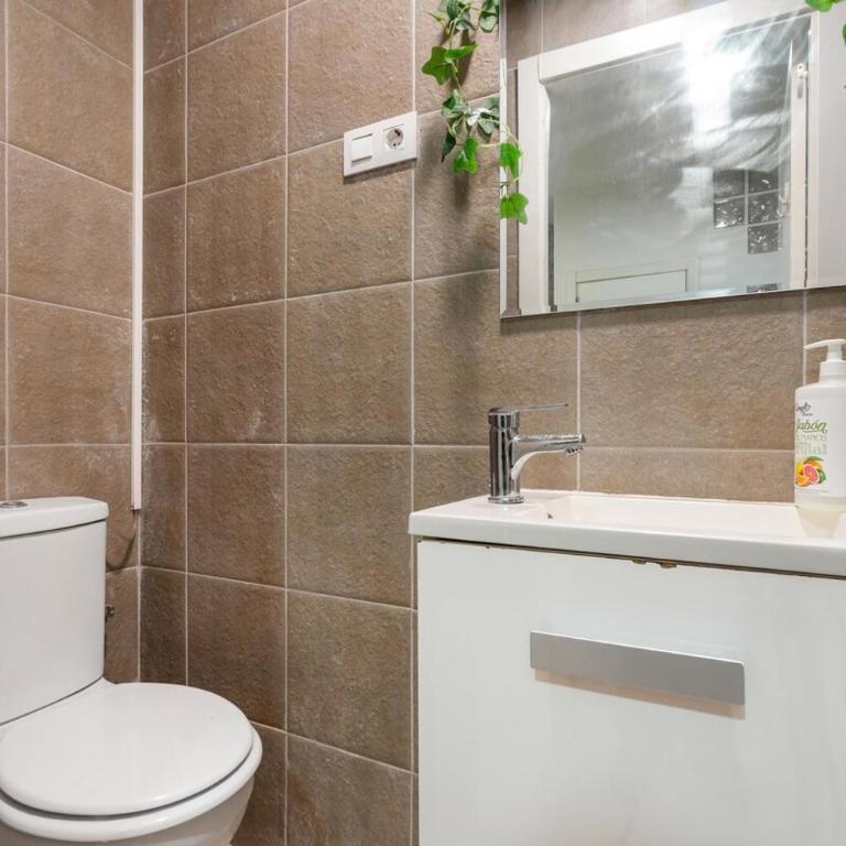 Downtown apartment 2 Bedrooms - Two-Bedroom Apartment - 19