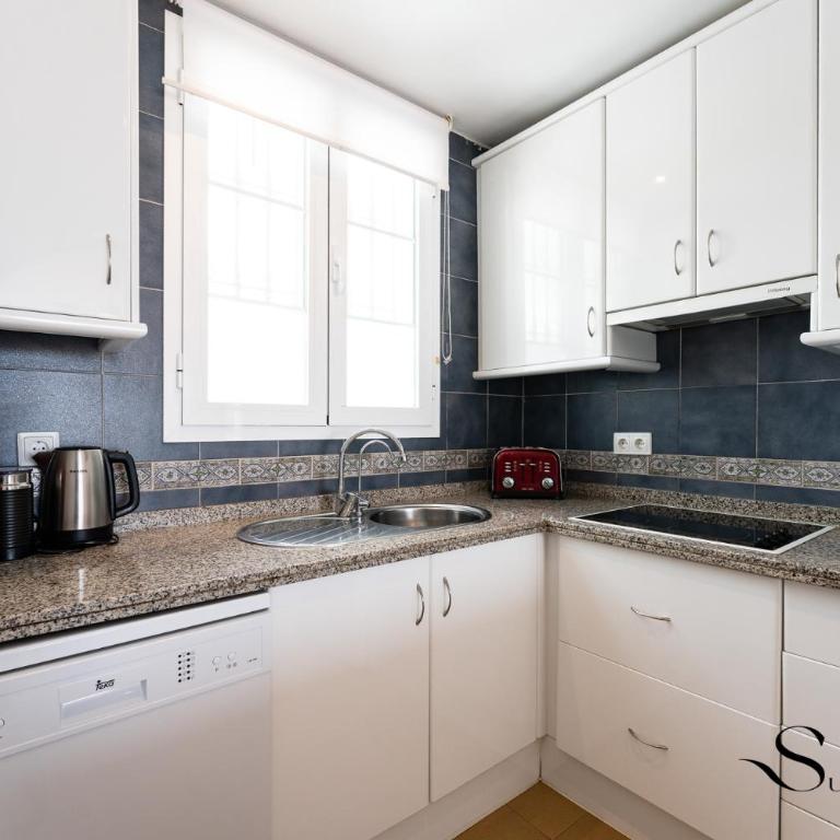 Beautiful views family townhouse steps from the BEACH - Casa de 3 dormitorios - 28