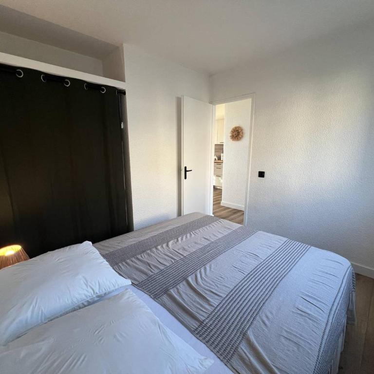 Villa T3 rénovée, 4 pers, face mer, clim, WiFi, Port Leucate - FR-1-81-633 - Villa - 11