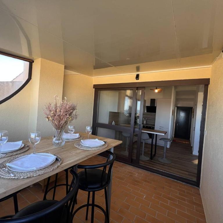 Villa T3 rénovée, 4 pers, face mer, clim, WiFi, Port Leucate - FR-1-81-633 - Villa - 14