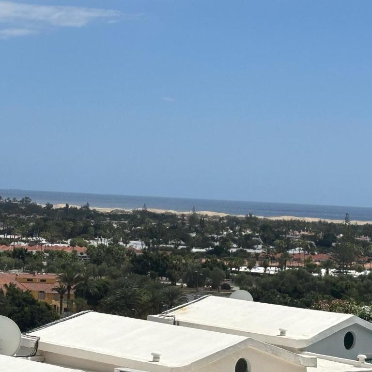 Golden Views Apartment - One-Bedroom Apartment with Balcony - 26