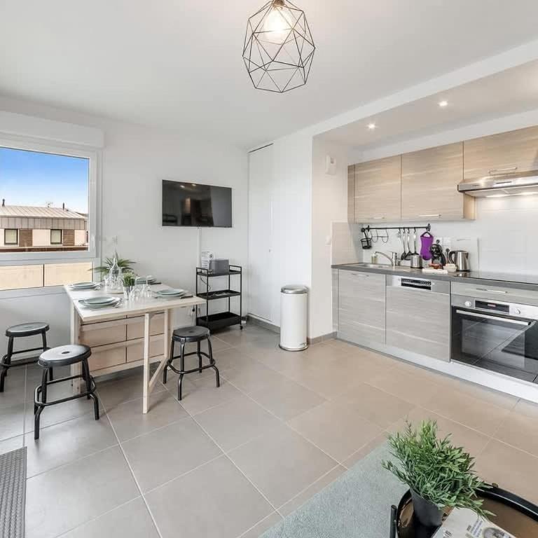 Le Canephora - 800m mer, terrasse, parking, 400m gare - Appartement - 4