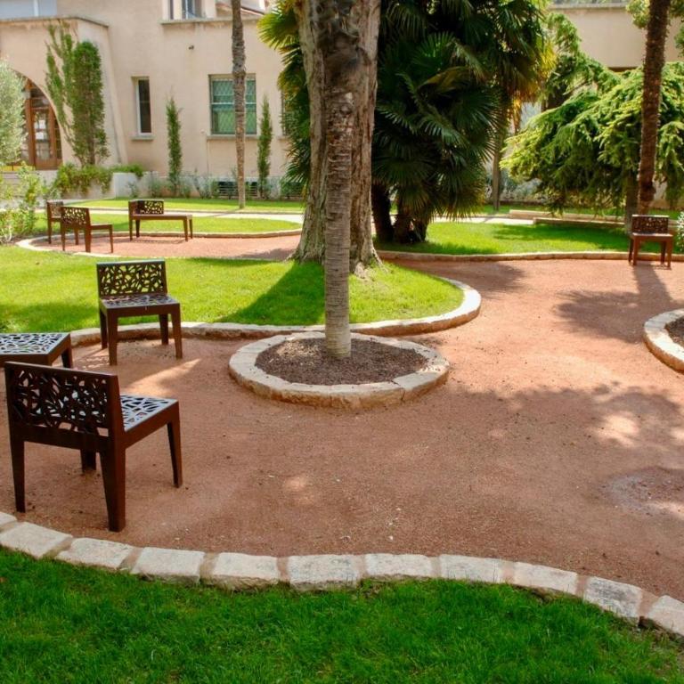 Cœur de Cassis - 200 m du port et plage - Parking privé - Appartement 2 Chambres - 25
