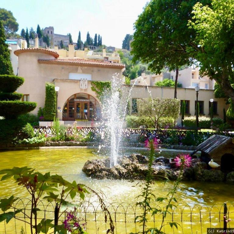 Cœur de Cassis - 200 m du port et plage - Parking privé - Appartement 2 Chambres - 21