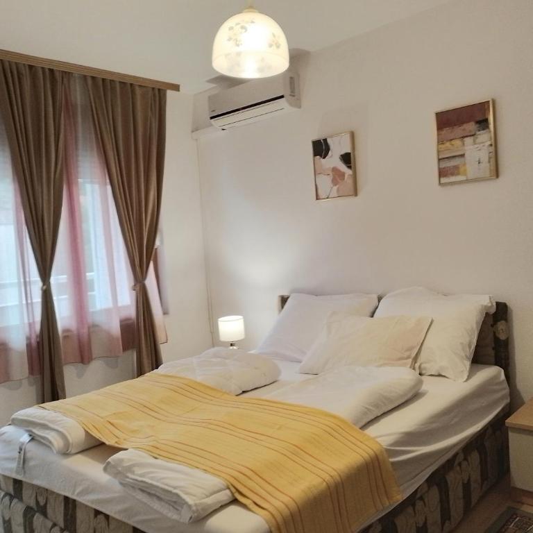 Guesthouse Sanja - Apartments 212 - Apartment with Balcony - 17