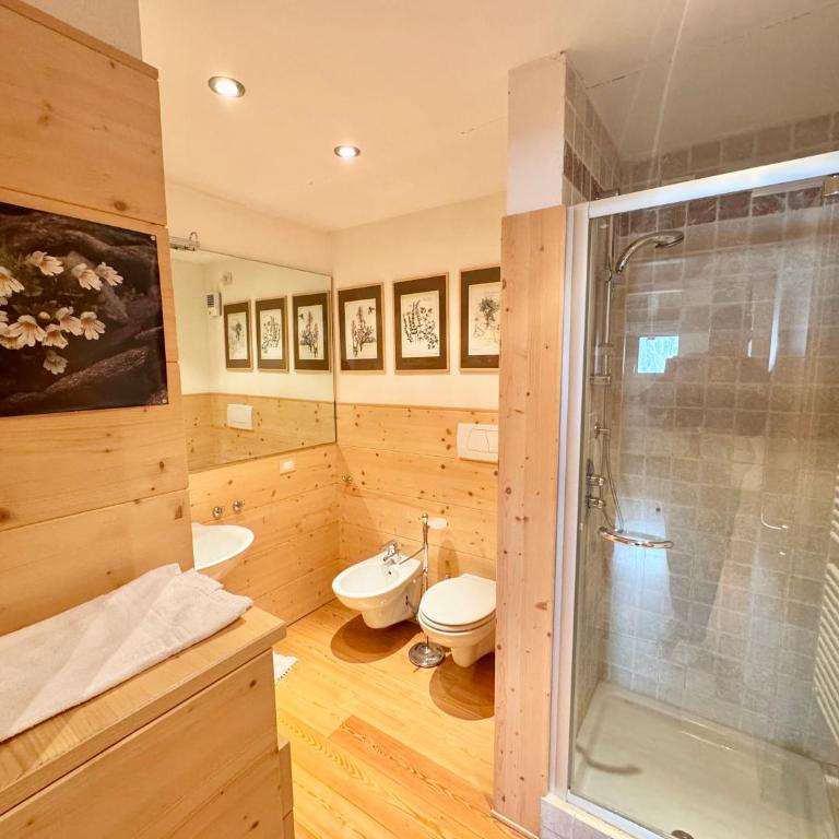 Esperienza Unica al Passo Giau - Appartamento con Vista Panoramica - Appartamento con 4 Camere da Letto e Balcone - 7