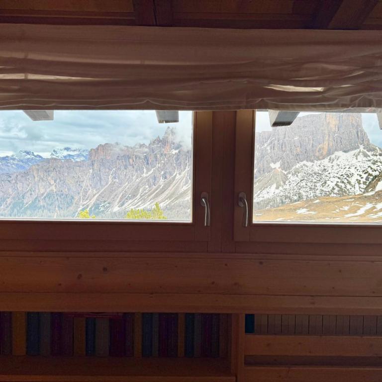 Esperienza Unica al Passo Giau - Appartamento con Vista Panoramica - Appartamento con 4 Camere da Letto e Balcone - 19
