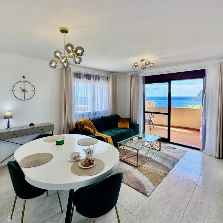 Clubrent - Coral Beach, 19th floor - sea view - Apartamento de 2 dormitorios - 2