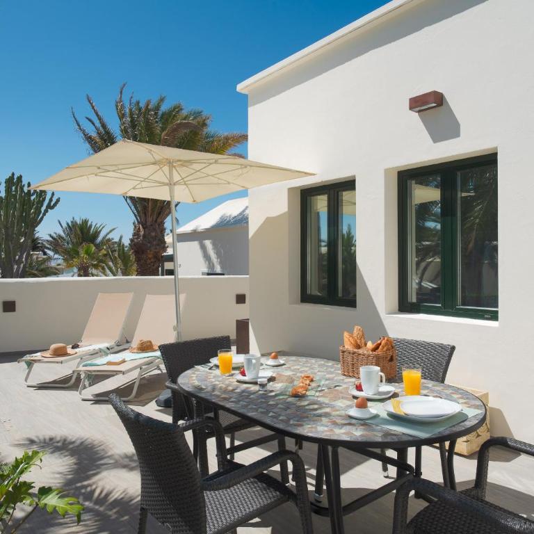 Villa Irene Lanzarote en Costa Teguise en complejo con piscina comunal - Casa de 2 dormitorios - 3