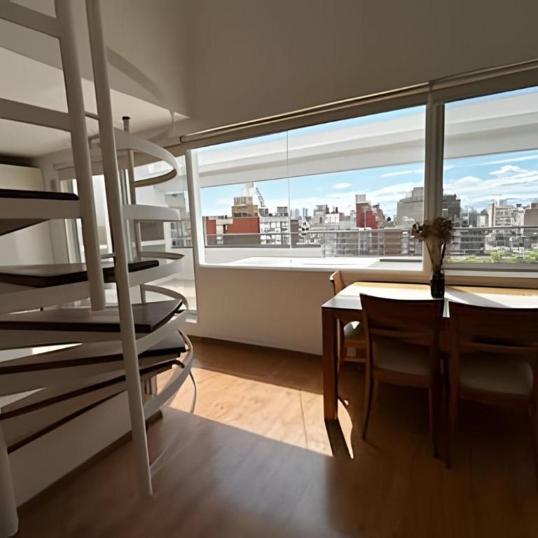 Dúplex amplio zona centro - Apartamento de 1 dormitorio - 2