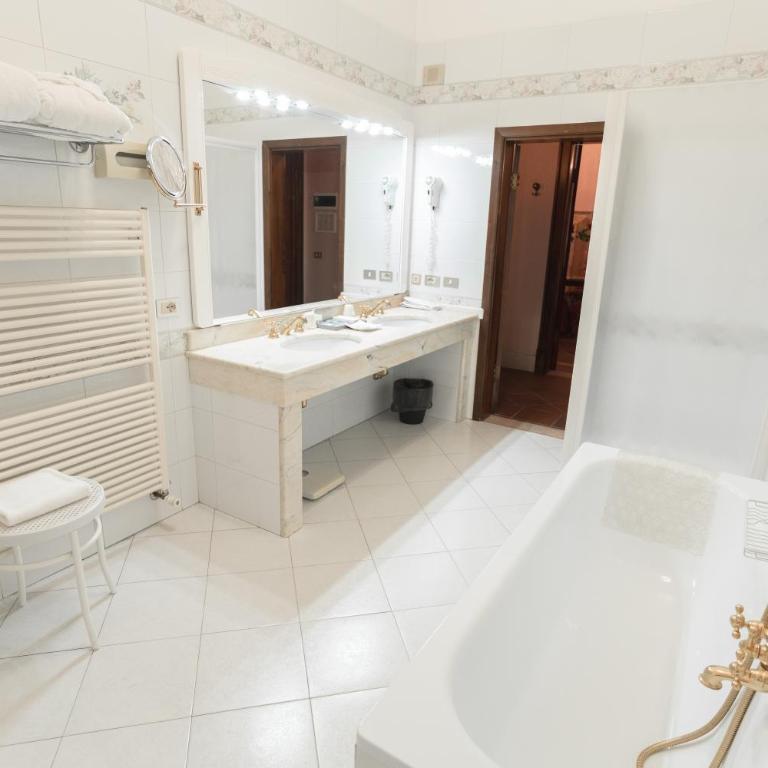 Hotel & SPA Duchessa Isabella Collection by GSA Hotels - Suite Deluxe - 3