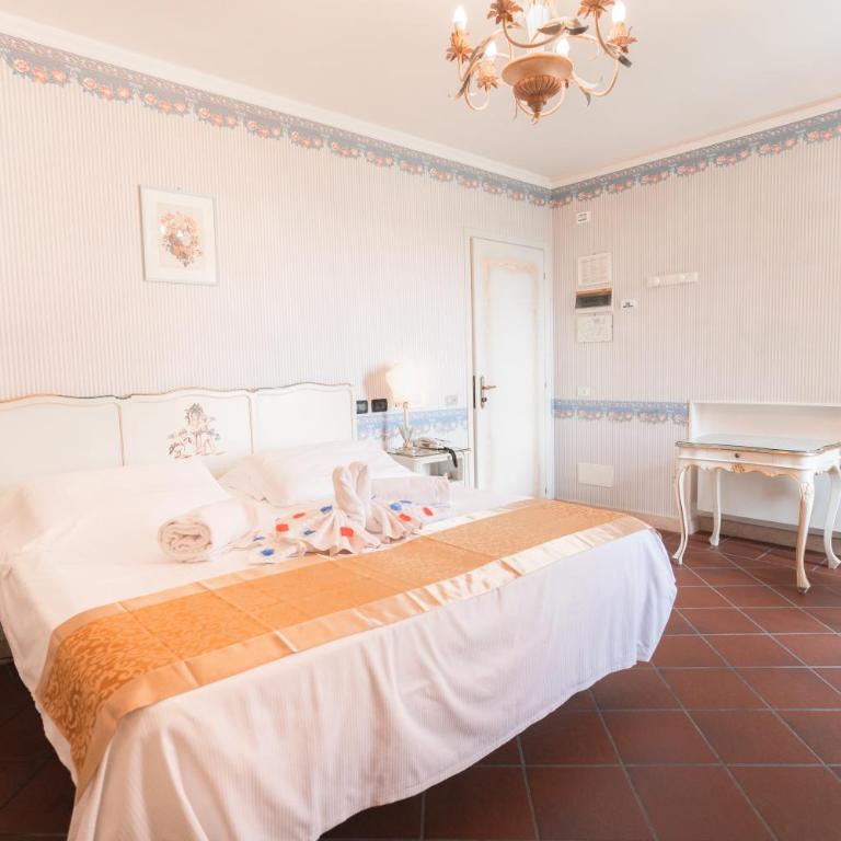 Hotel & SPA Duchessa Isabella Collection by GSA Hotels - Camera Classic Matrimoniale/Doppia con Letti Singoli - 7